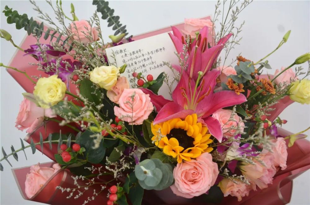 【大爱海专】一束鲜花献给您!