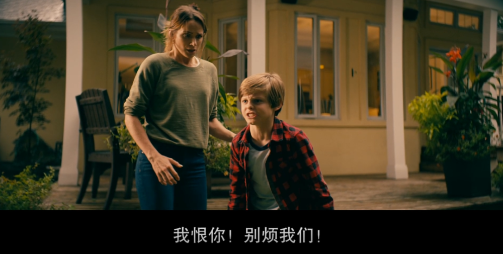 自幼家庭亲情的缺失,铸就了祖国人扭曲的恋母心理.