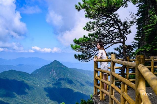 江西明月山青云栈道,长3km,浓缩景区精华美景