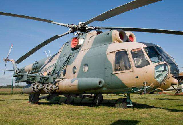 第三名,西科斯基ch-53海种马直升机,这款运输机在欧洲颇有名气,是具有