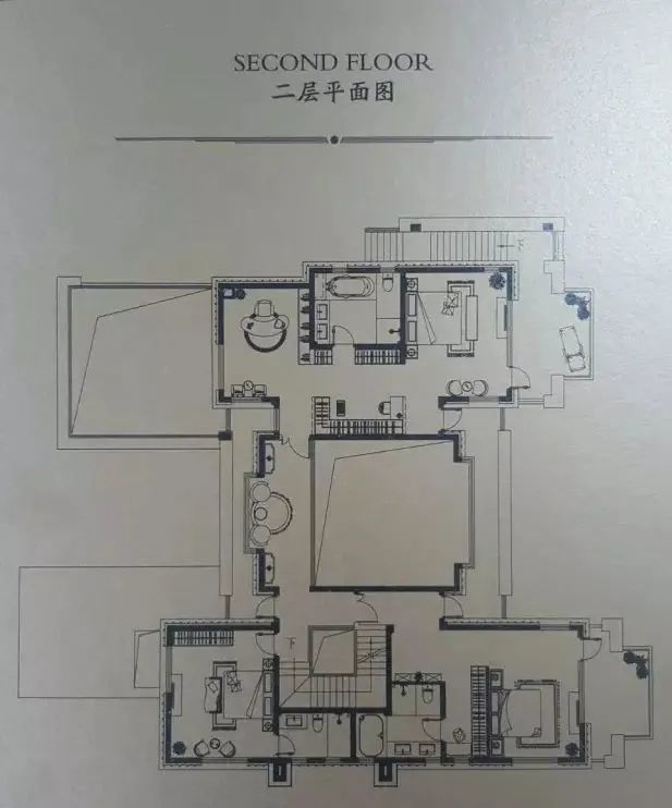 拙政别墅位于 世界四大园林文化遗产之首——苏州拙政园旁,北临北园路