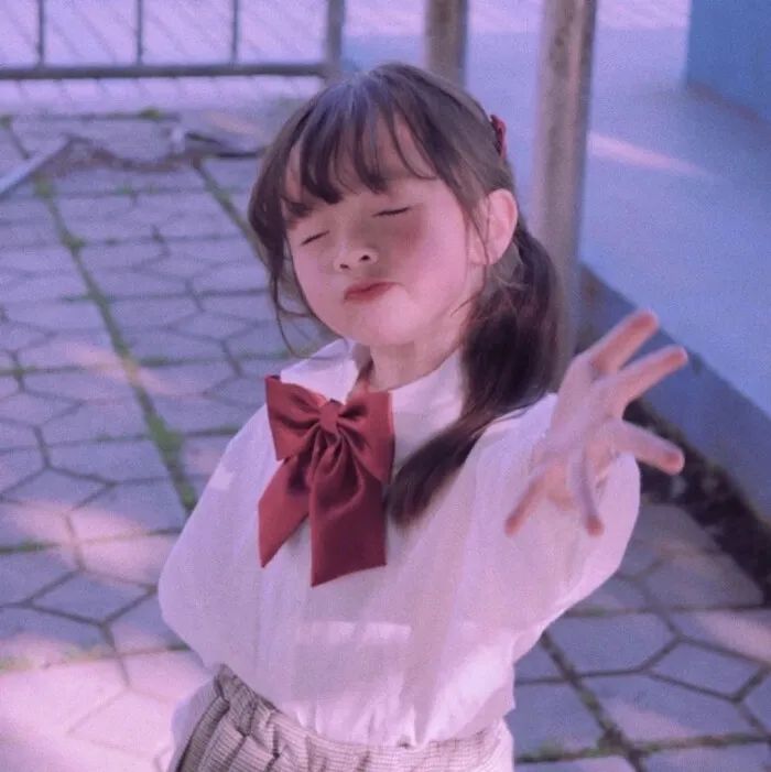 闺蜜头像‖遇事不决,可问春风.