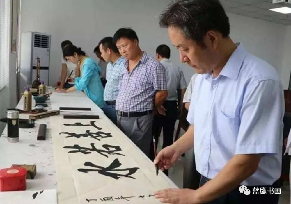 这个村子有7位中国书协会员,10位省级书法家,56位市级书法家