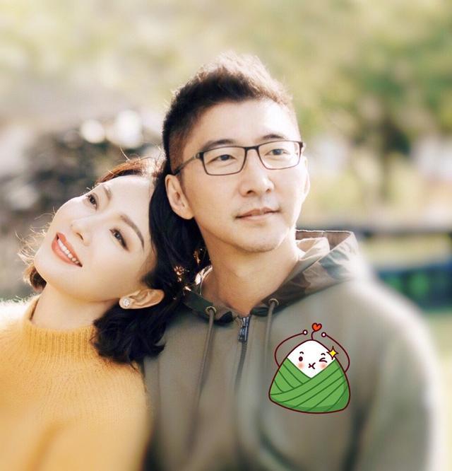 只是亲表妹?陈数老公深夜晒与异性合影,因肢体太亲密引网友误会