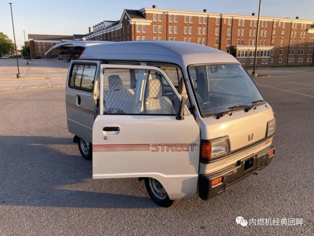 双缸中置4驱550cc小排量本田面包车acty