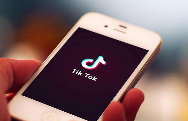 tiktok 8月成全球"吸金"app!