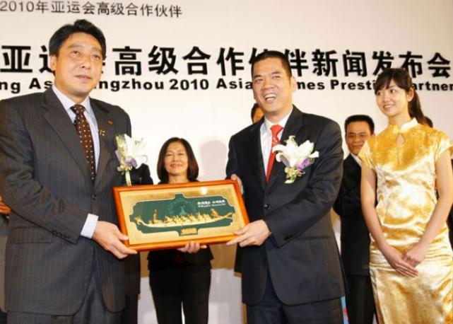 57亿广告费,如今一代鞋王跌落神坛|361|李宁|安踏|丁建通|特步