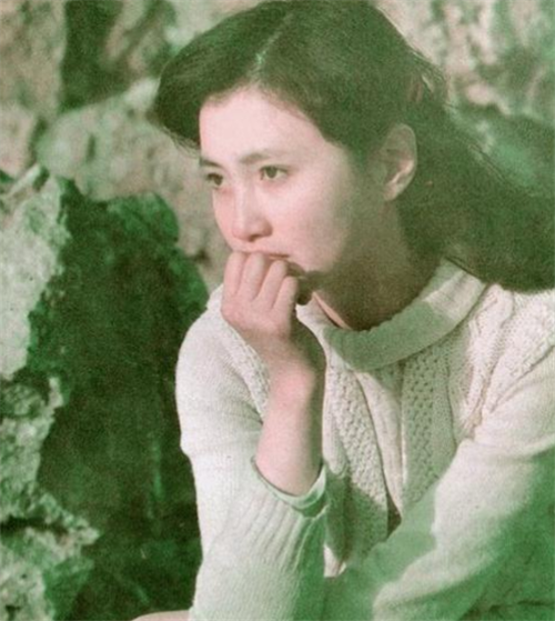 80年代第一美女林芳兵:确实漂亮,遭人嫉妒险被割掉鼻子,如今怎样