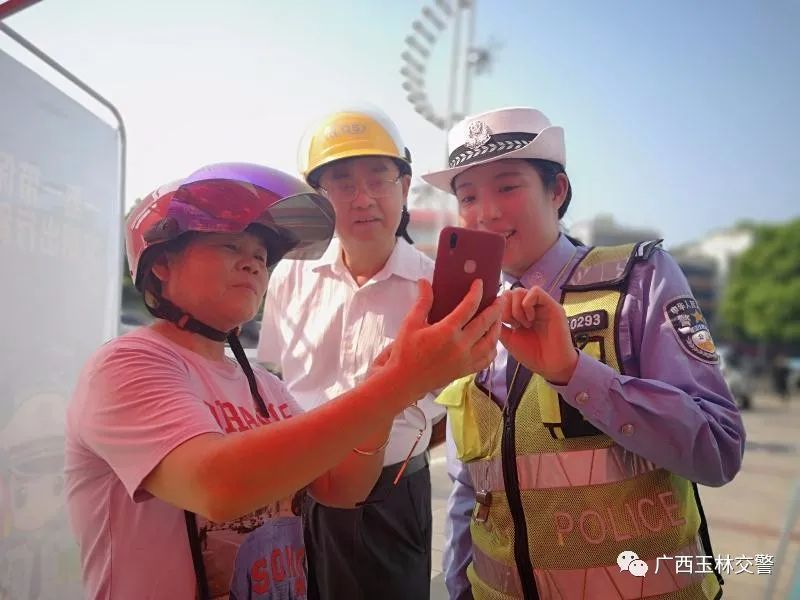 审核:张小玫 整理:马灵灵 供稿:庞宇勋 版权声明"广西玉林交警"所