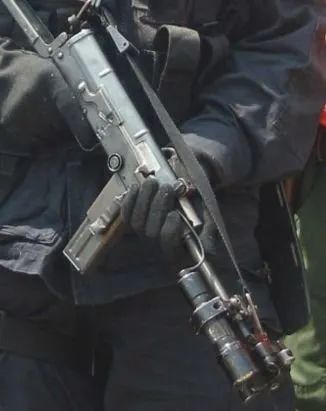 79式冲锋枪难逃被魔改的终极原因设计眼光窄没有扩展空间
