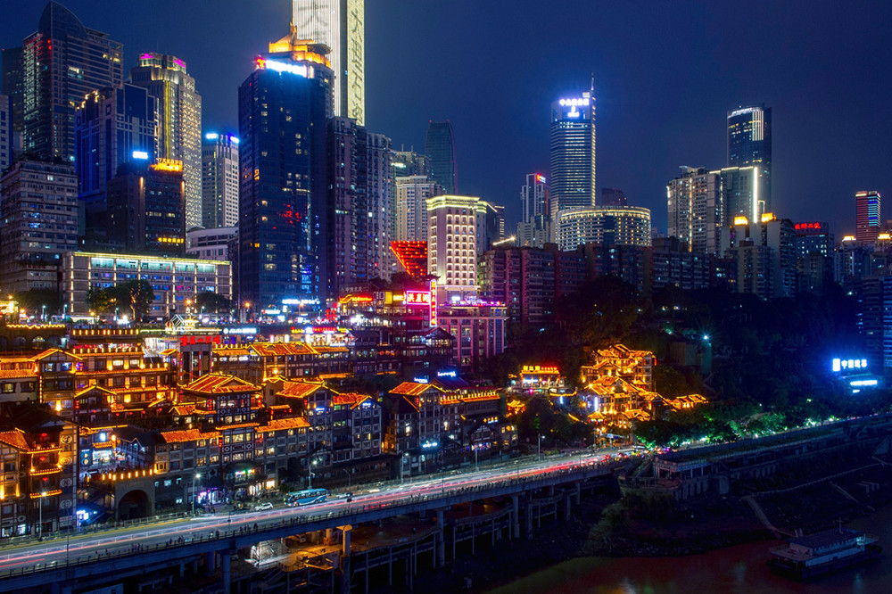 魔幻山城的迷离夜色,在重庆赏夜景的最佳去处,你get哪一款?