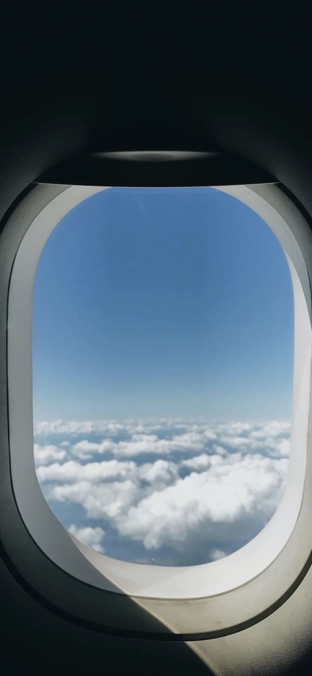飞机窗口风景俯视
