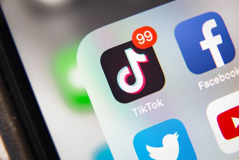 tiktok 或将于在美国上市/微信支持粤语语音转文字功能/微博将保护