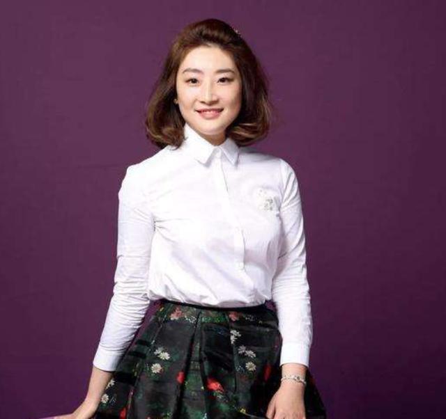 宗馥莉:娃哈哈集团的接班人,38岁还没谈过恋爱,父亲为