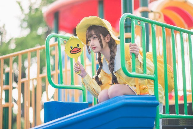 和平精英小黄鸭cosplay今天你吃鸡了吗