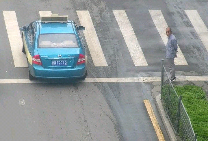 忻州:这种情况被抓拍不礼让行人是否合规?交警答复了