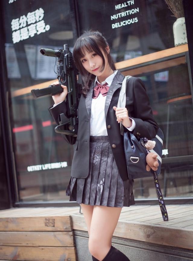 Jkcosplay少女,Jkcosplay下限美腿 和平精英:元气jk少女cos大赏,猫系邻家系这谁受得了?