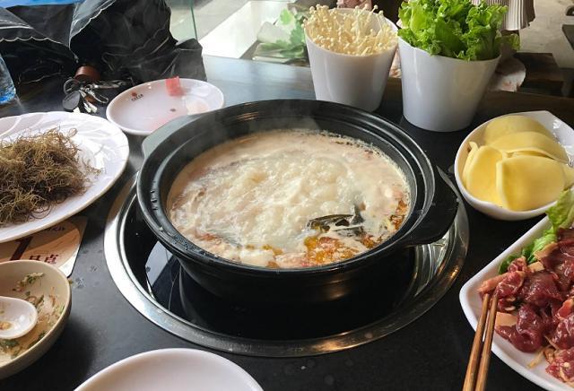 蒙古人吃火锅,海南人吃火锅,贵州人吃火锅,网友:最后的没灵魂