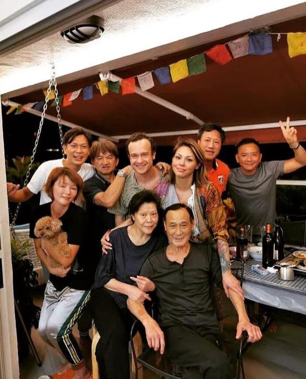 至于自己被指是冒陈惠敏的名到处借钱的人时,他就否认了陈凤仪此前对