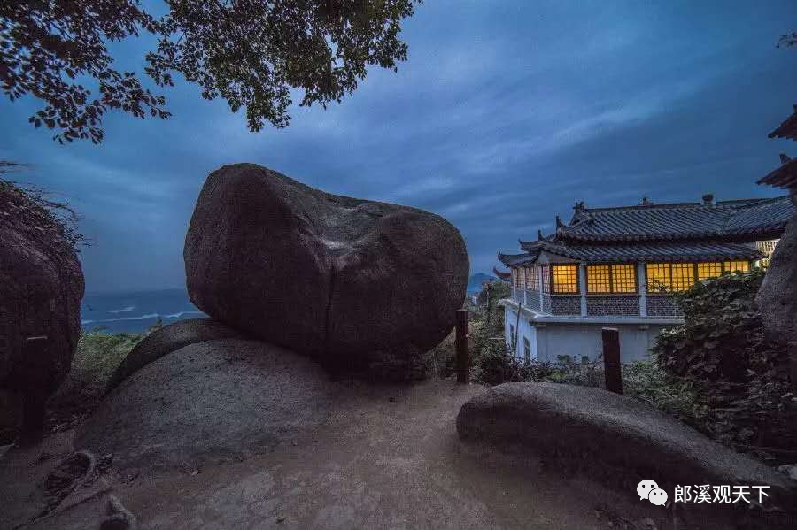 秋色已上线,我想在石佛山 风动石遇见你!