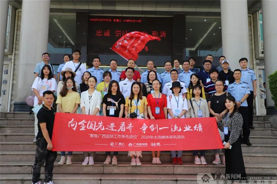 2021年百色有多少人口_百色右江区有多少个镇(2)