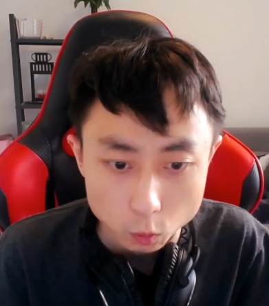 斯托(一坨 __ __)是kryst4l啊不对不对他就是观众们的宝贝邪见莫得错!