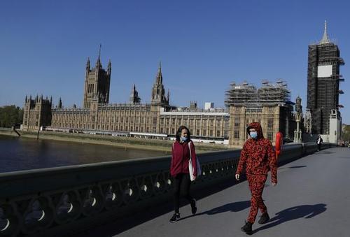 英国新冠疫情反弹遭多名专家批评称政府反应迟缓应对不力
