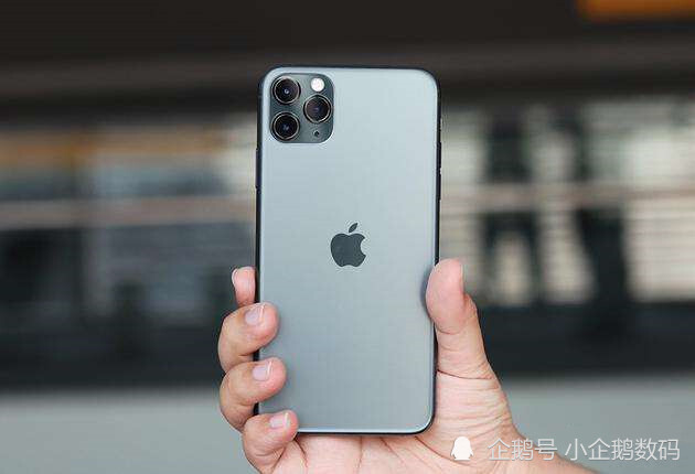 不得不说,iphone 11 pro max还真是称得上最强苹果旗舰这样的称号,它