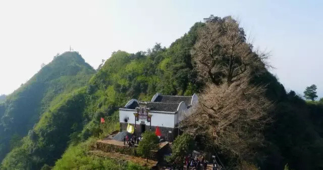 绝美风景:泸溪天桥山