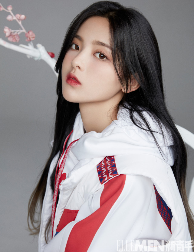 同为火箭少女101成员,区区第三名的杨超越为什么资源是最好的?