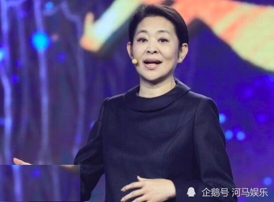 61岁倪萍近照曝光,端庄优雅美丽依旧!
