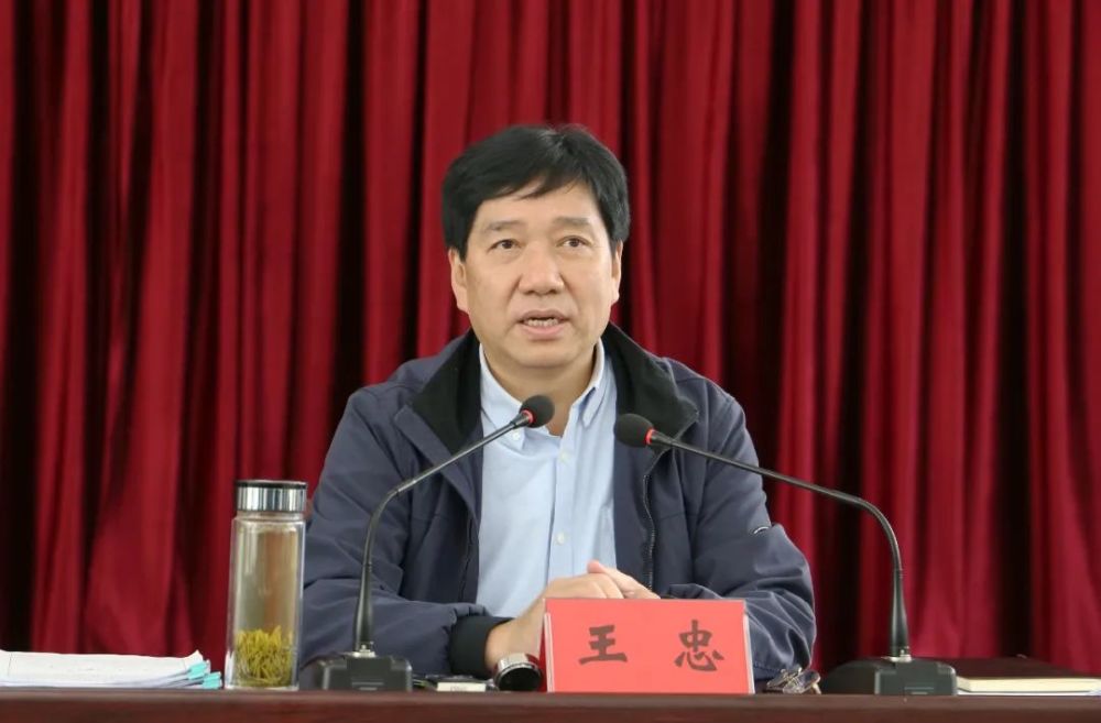 王忠到钟山区青林乡调研脱贫攻坚,产业发展,环境整治工作