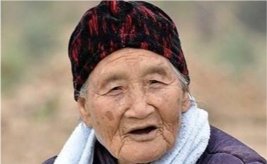 心理学:第一眼你认为哪个老奶奶最慈祥?测你50岁后是否有福!