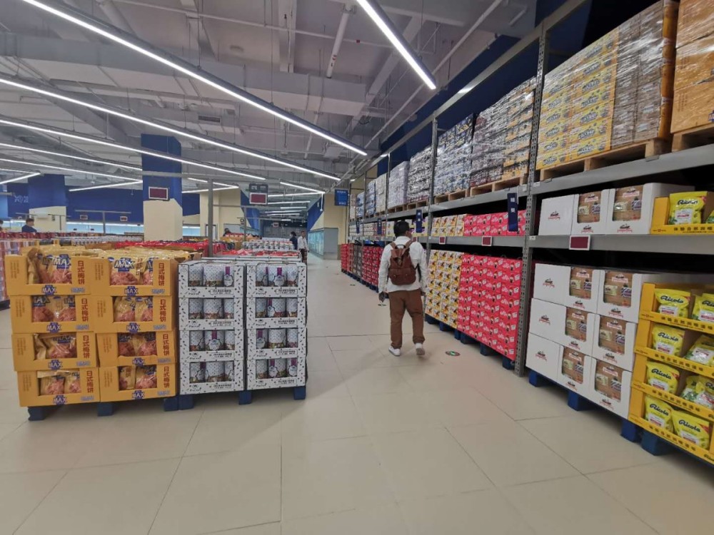 "国内版costco"来了,仓储式会员店上演三国大战