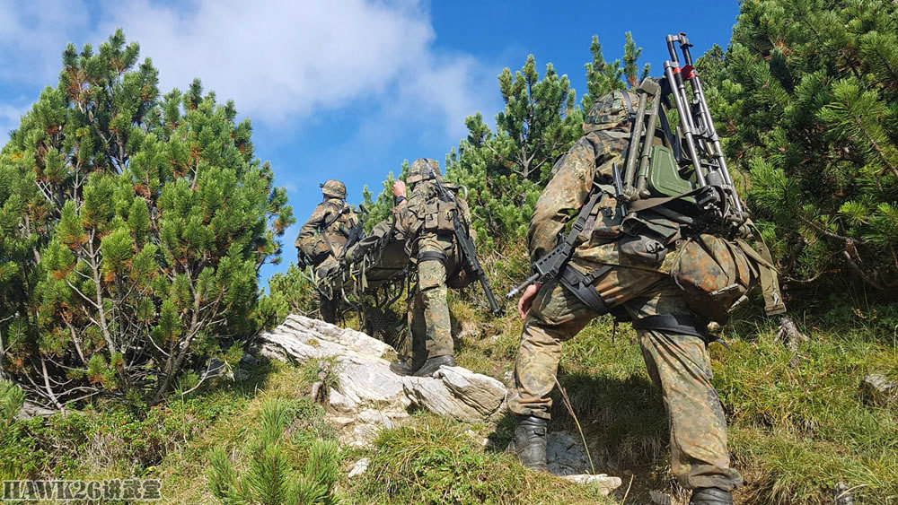 德国山地猎兵部队的54天新兵训练mg5机枪独轮车成为最大亮点