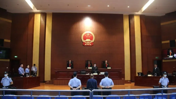 巴中市原副市长张尚华受贿案一审宣判