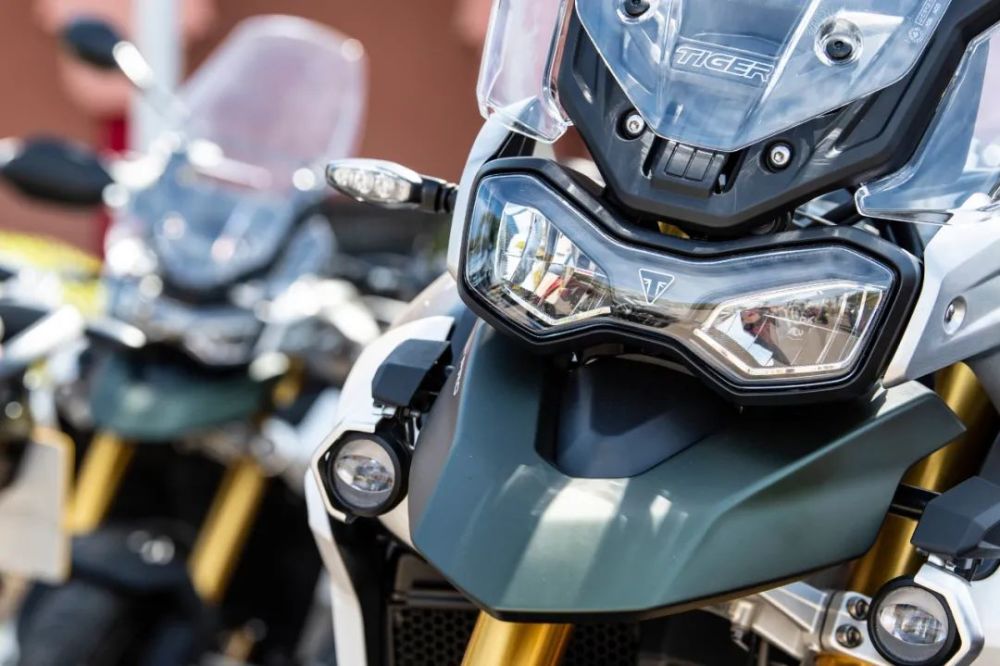 凯旋tiger 900 gt low/rally pro发布,人性化配置丰富,起售价仅128895