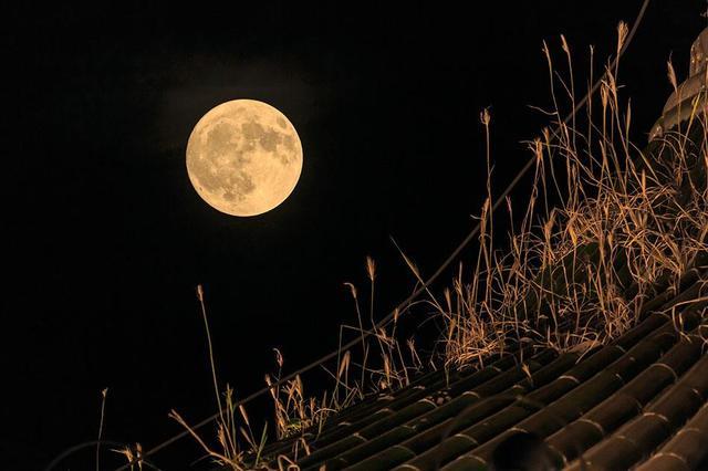 中秋赏月攻略:国内最美的月亮在哪看?