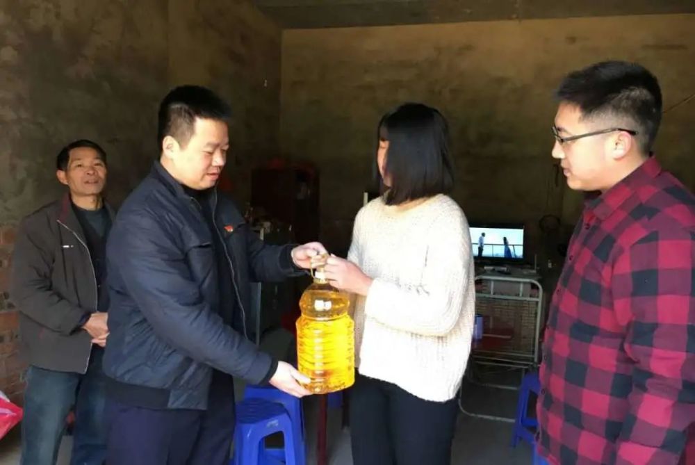 华安县邹人口_华安县财政局李豪