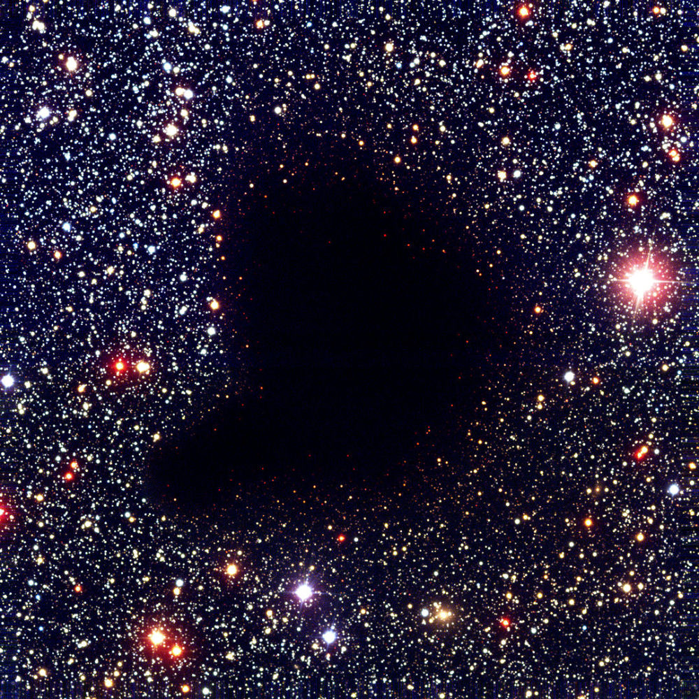 3亿光年,只有60个星系,牧夫座空洞是怎么形成的?