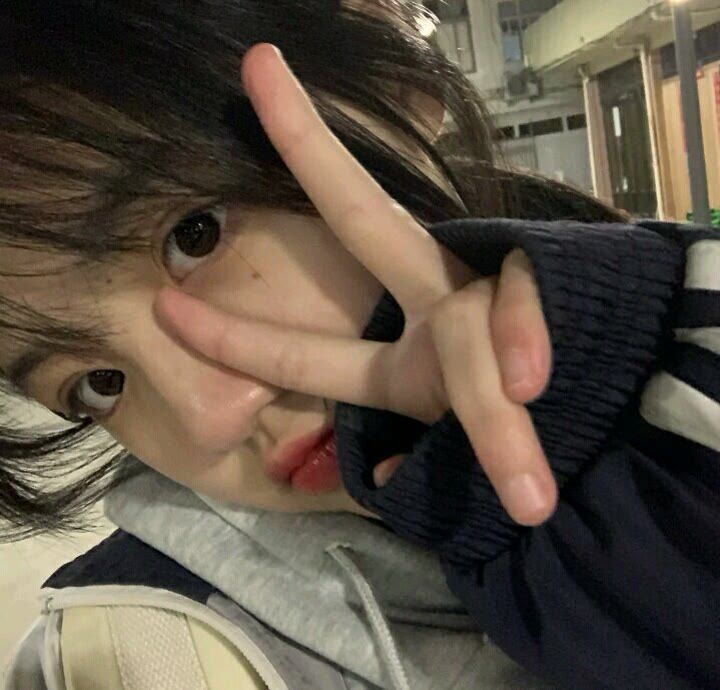 女生头像:"喜欢打球不如喜欢我,打球热我不热,我是夏日冰淇淋.