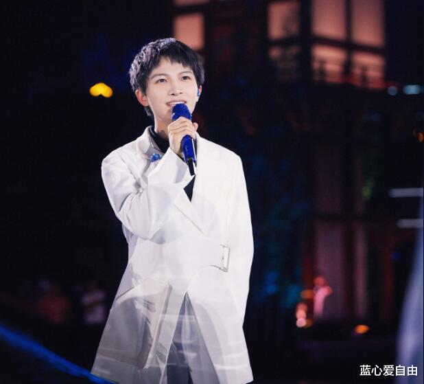 在萨顶顶,周深合唱的《左手指月》播出之后没多久,"周深萨顶顶高音