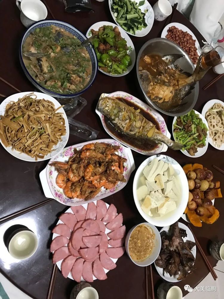 临朐中秋节之夜的团圆饭,家乡的味道
