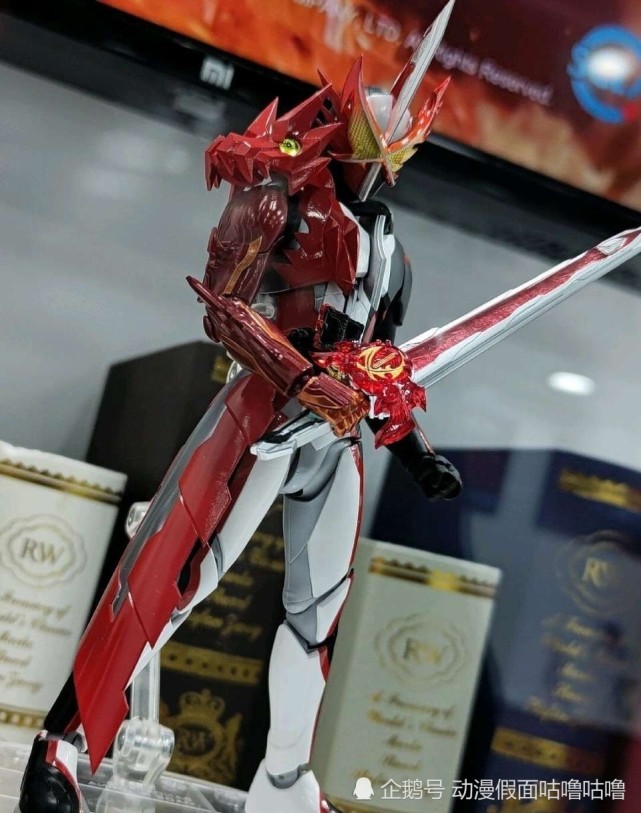 假面骑士saber圣剑,假面骑士saber全圣剑 假面骑士saber手办展图,粉丝纷纷表示真香