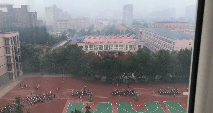 网友诉求:辛集市鹿城学校建华中学扰民!网友被迫提前1小时起床!