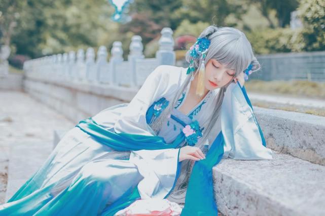 cosplay:洛天依@东城