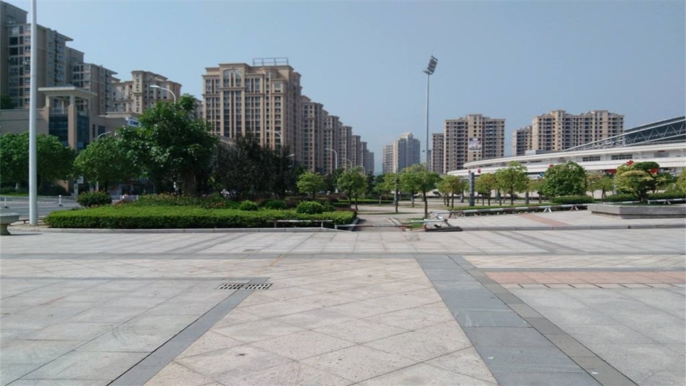 厦门gdp破万_厦门大学(2)