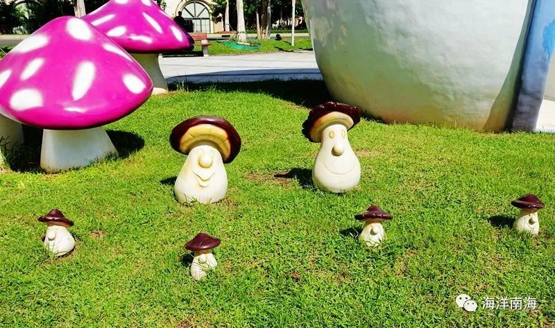 矮墩墩,胖乎乎的蘑菇家族萌萌地说道