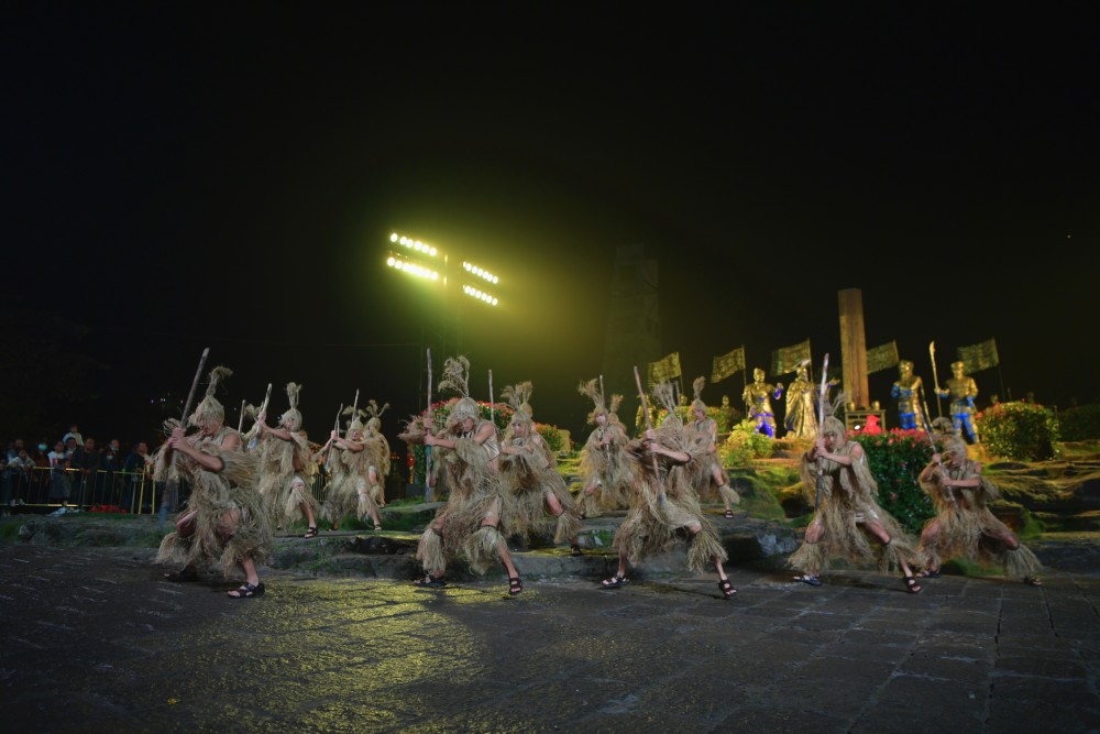 土家族史诗演艺花开芙蓉毕兹卡的狂欢20版首演成功