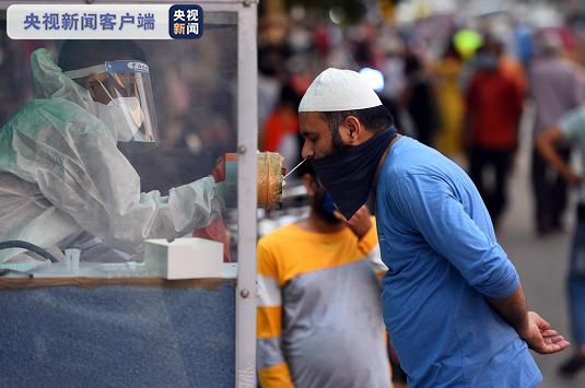 印度新冠肺炎累计确诊病例超647万例累计死亡超10万例